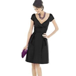 Alfred Sung Bridesmaids/Prom Dress Professionally Altered Original Size 8